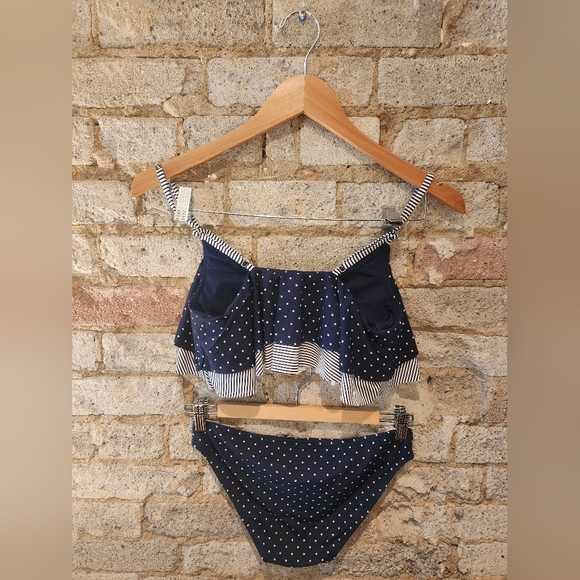 Bikini swim suit. Navy blue stars and stripes. Sz small. - Picture 2 of 4